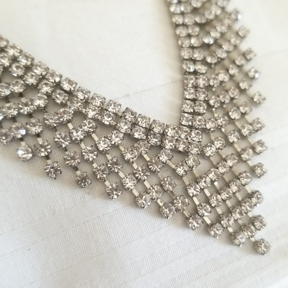 Silver Rhinestone V Statement Necklace - Picture 3 of 4